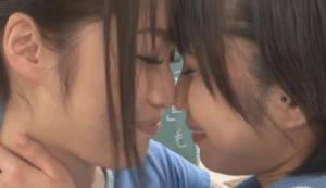 Wind reccomend lesbians kissing japanese