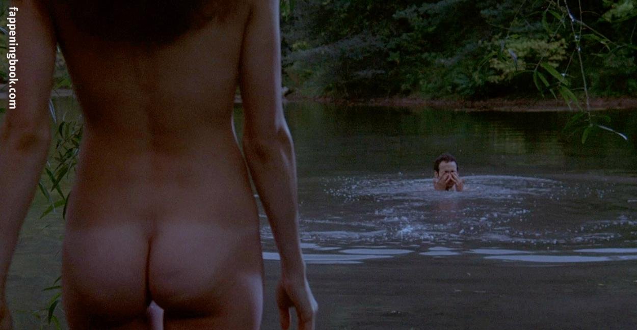 Carolyn houlihan naked swiming nude