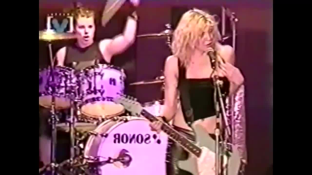 Courtney love topless concert