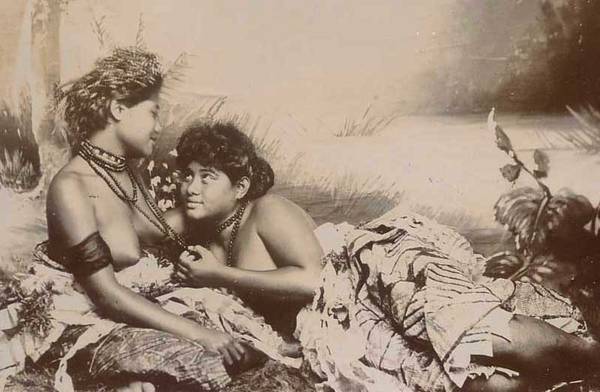 Samoan sharing palagi girl with